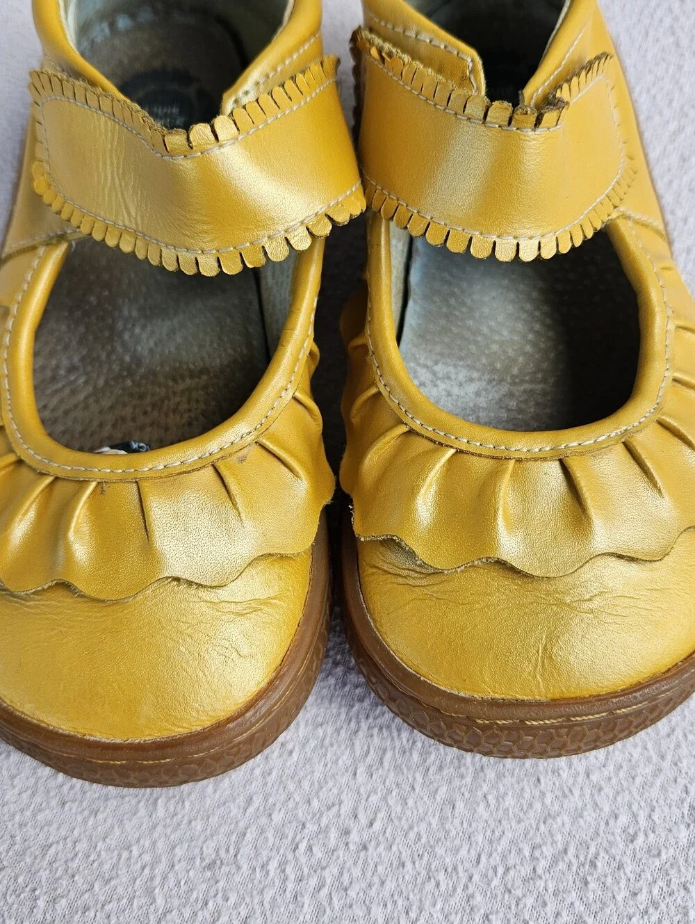 Livie & Luca Ruche Mary Jane Girl SZ 11 Mustard Yellow Leather Hook & Loop Fall